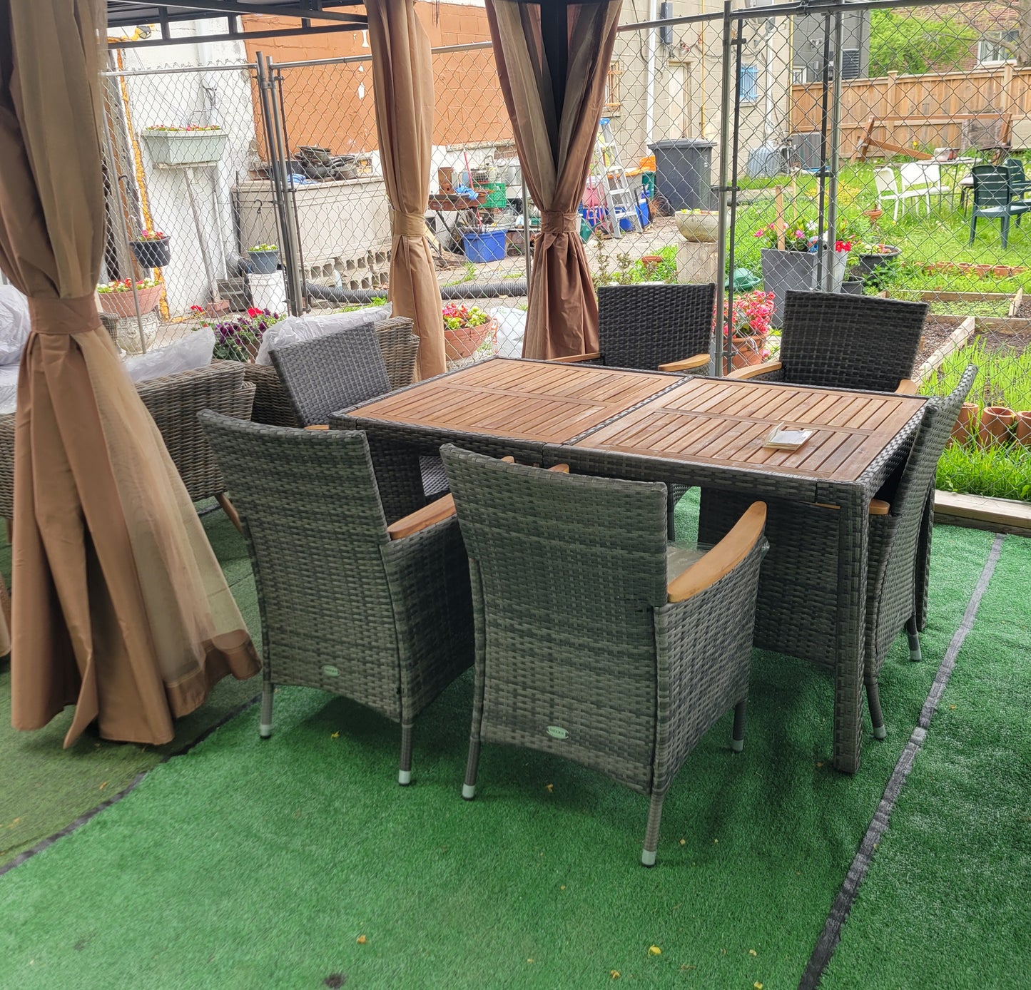 C159 - 6 Person Outdoor Dining Sets