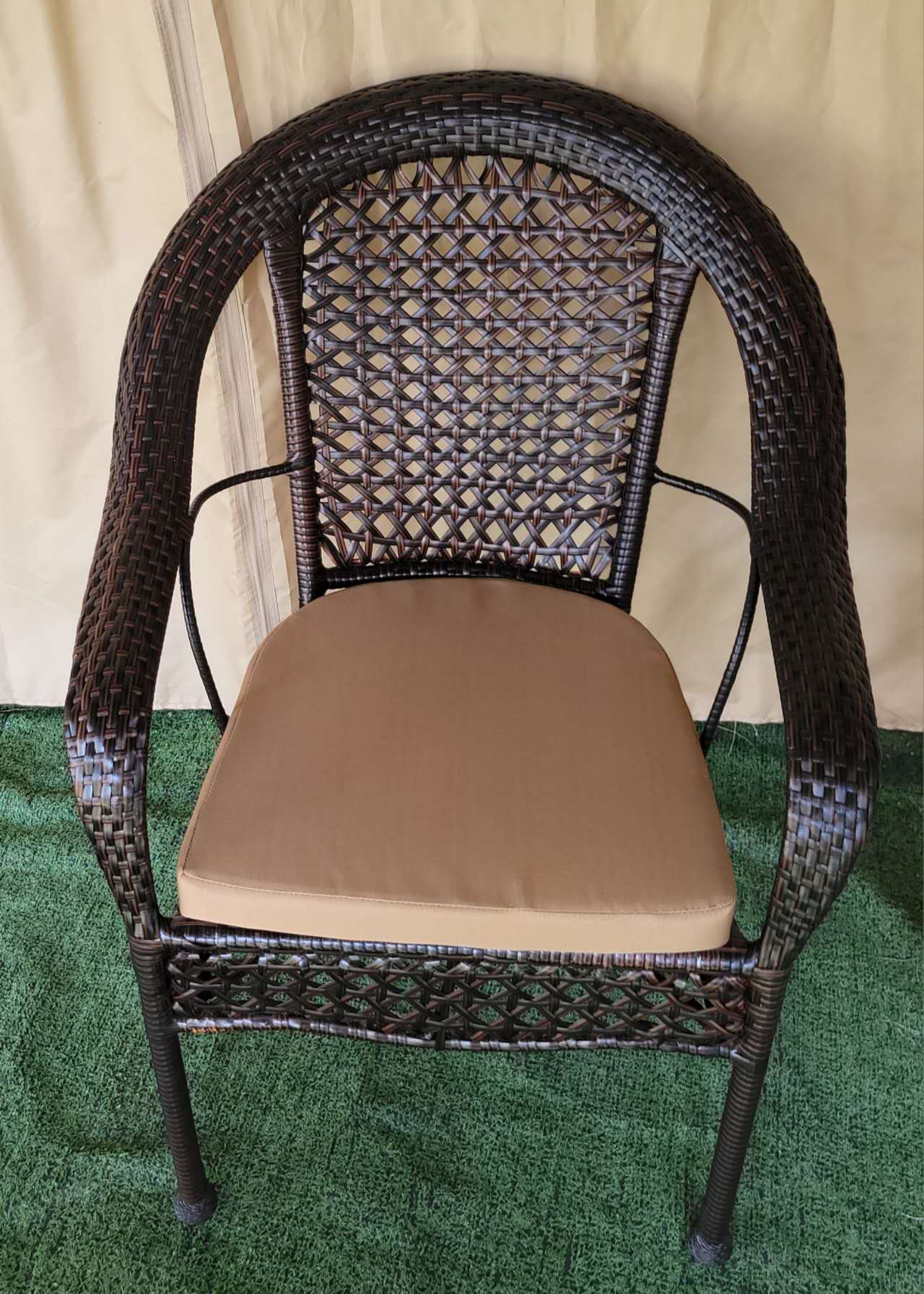 C32 Outdoor Dining Sets